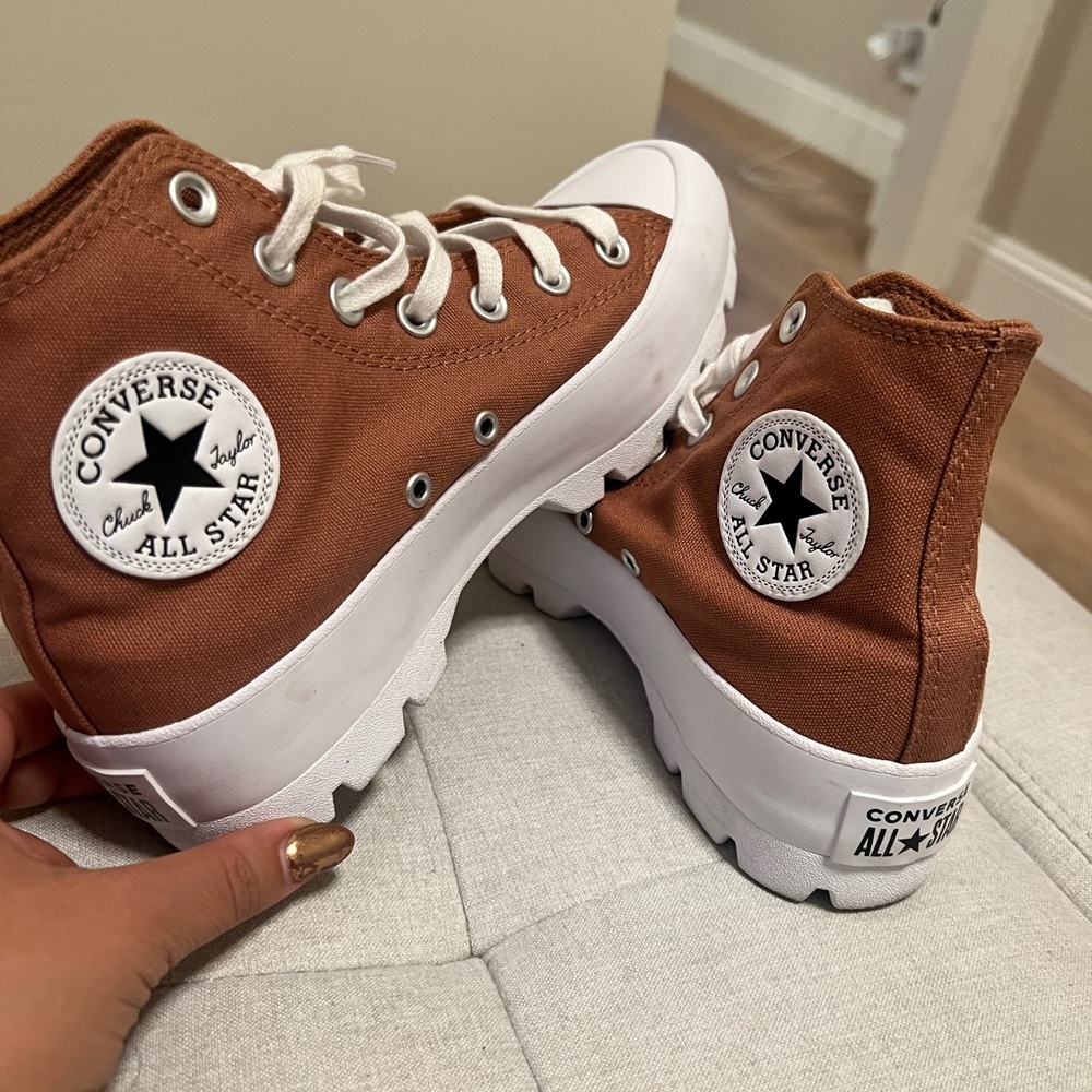 Chunky converse shoes